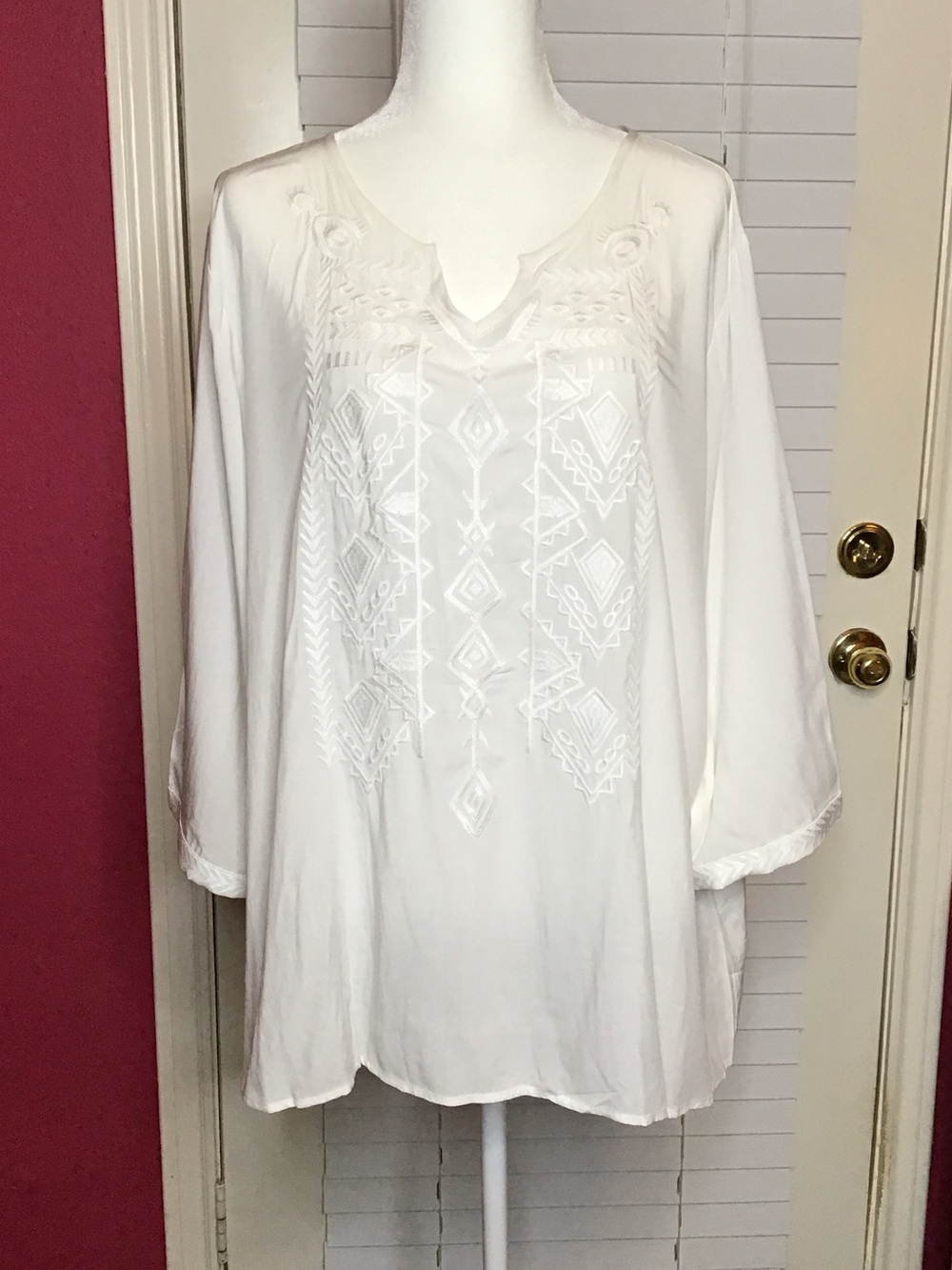 White Embroidered V-Neck Boho Tunic Top